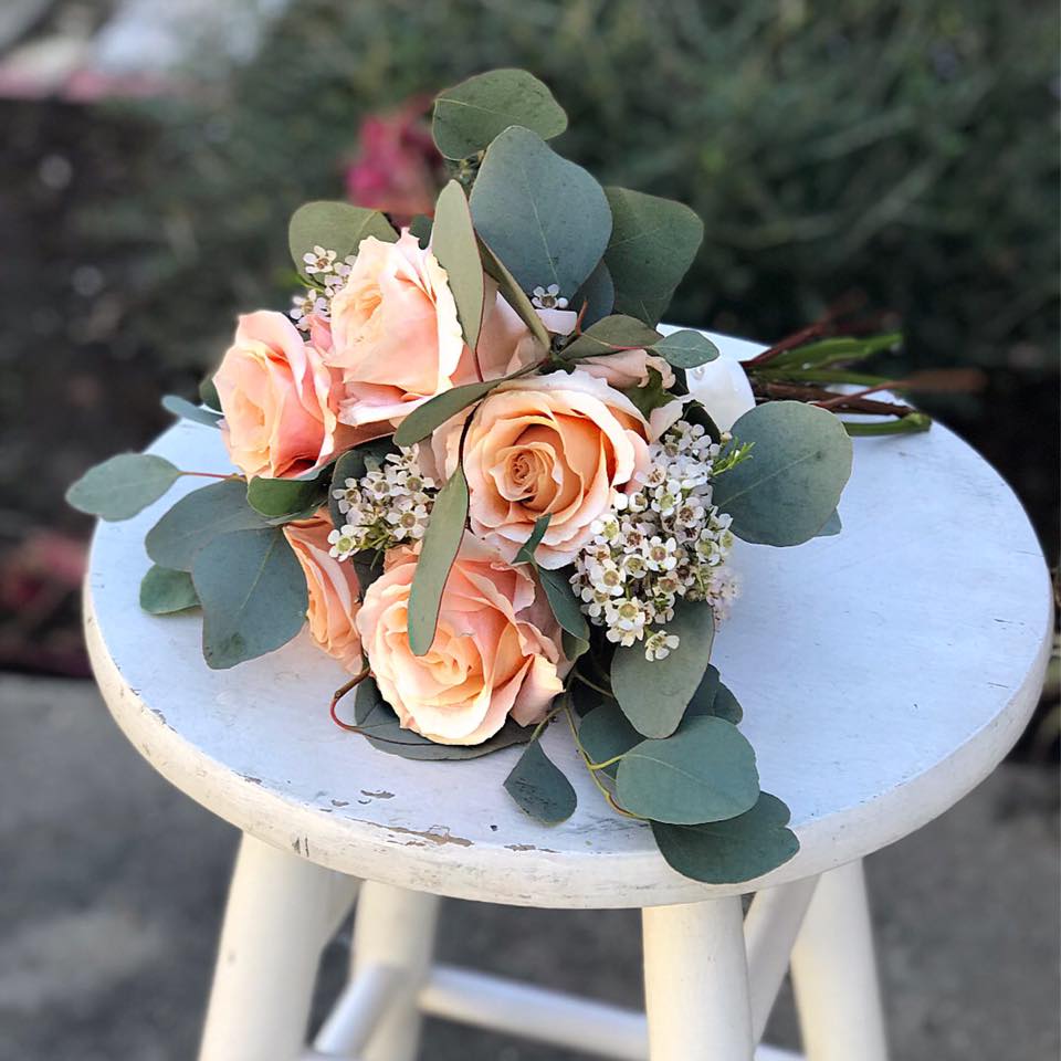 peach rose bridal bouquet