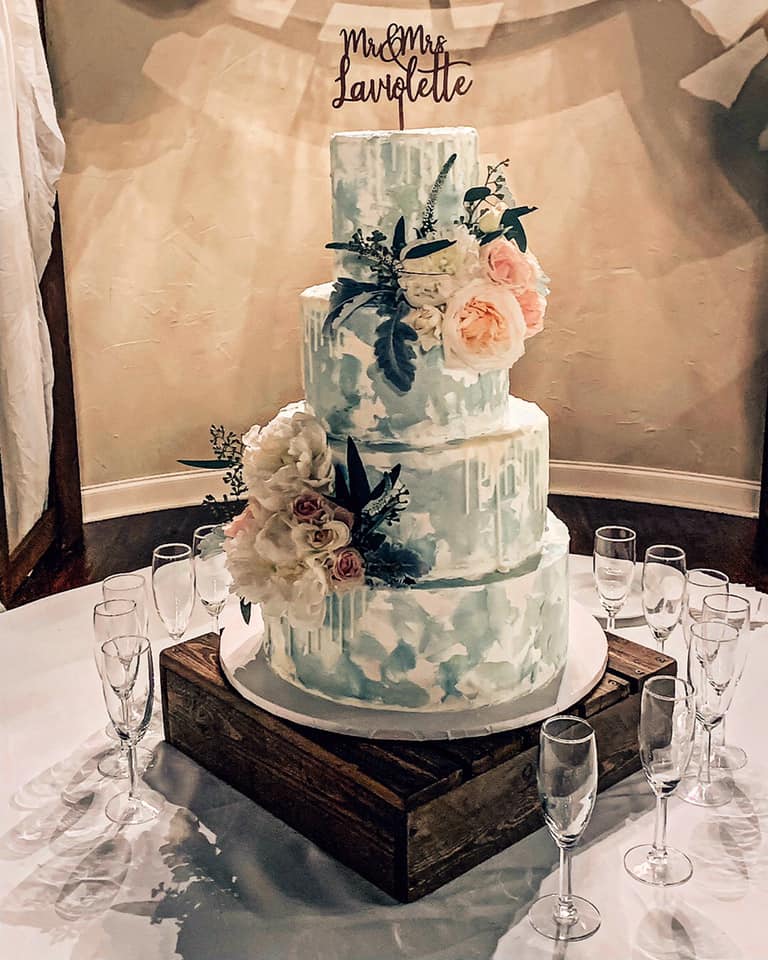 blue and white wedding cake